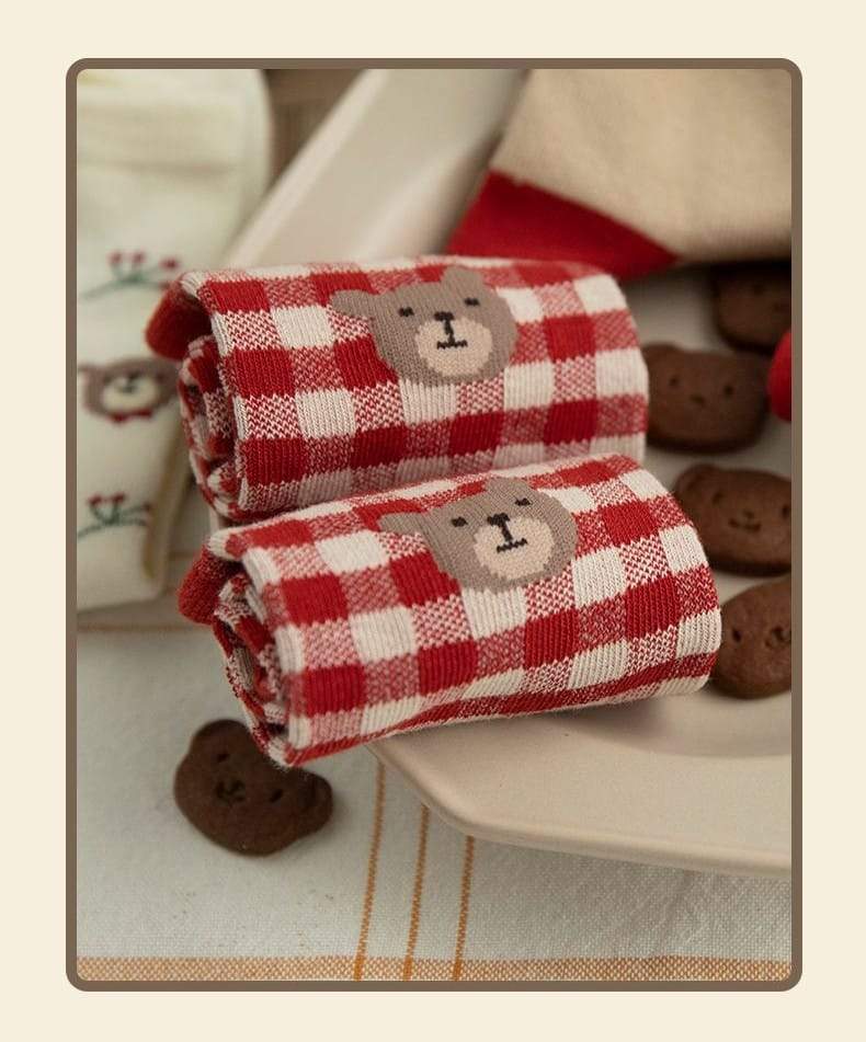 Women Winter Red Bear Socks - 3 Pairs In A box